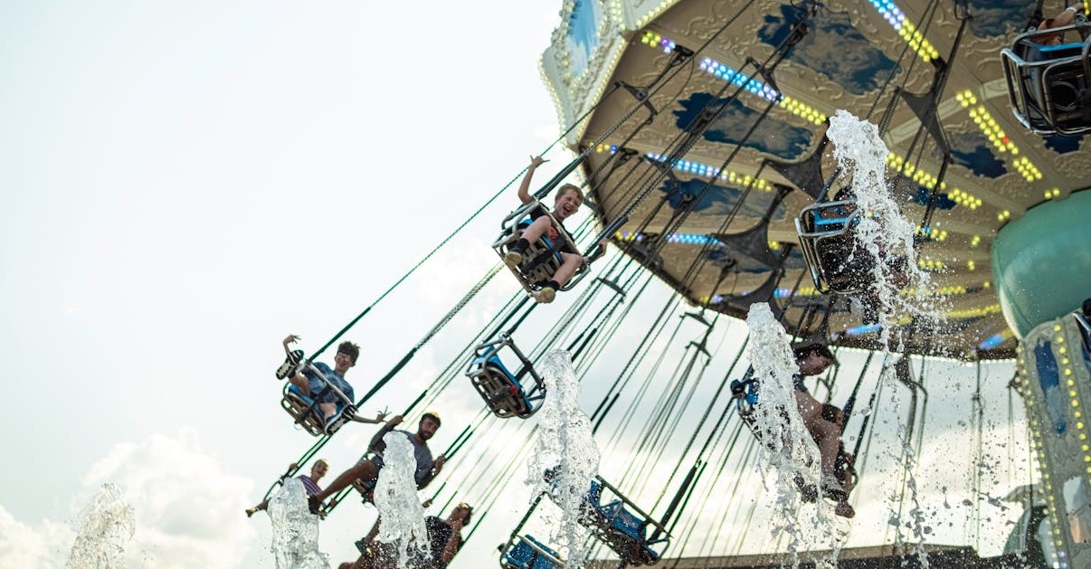 Big Brother pode acontecer dentro de um parque de diversões / Foto ilustrativa