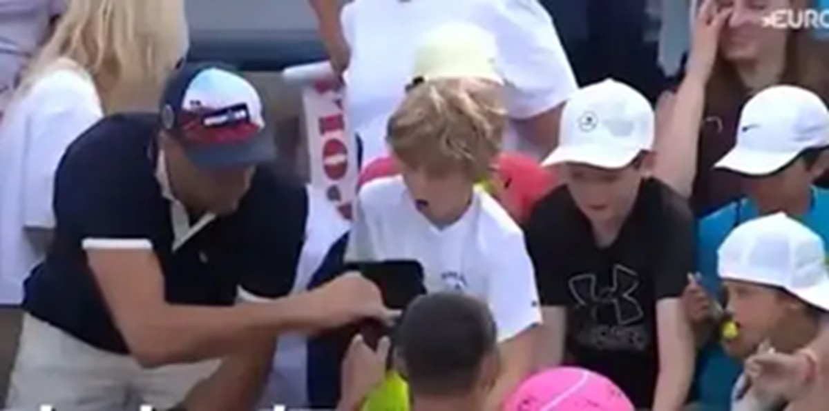 Cena causou indignação mundial e fez com que o executivo desativasse suas redes sociais após a repercussão negativa