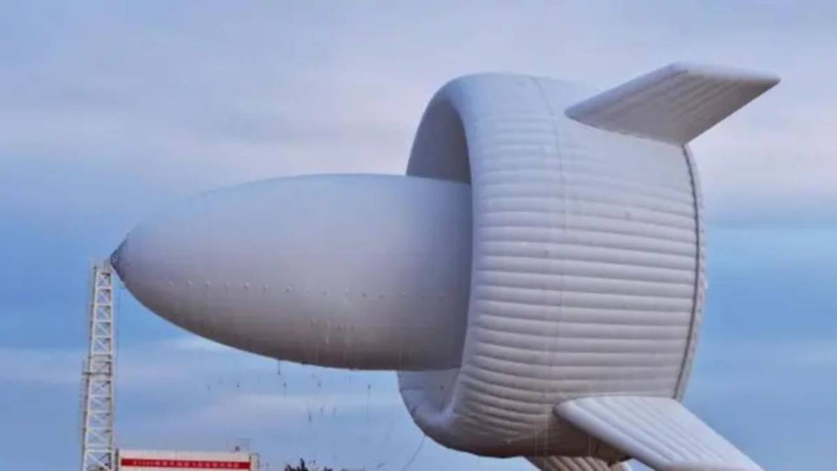 Com dimensões impressionantes, a S1500 tem o tamanho de uma quadra de basquete e a altura equivalente a um prédio de 13 andares.