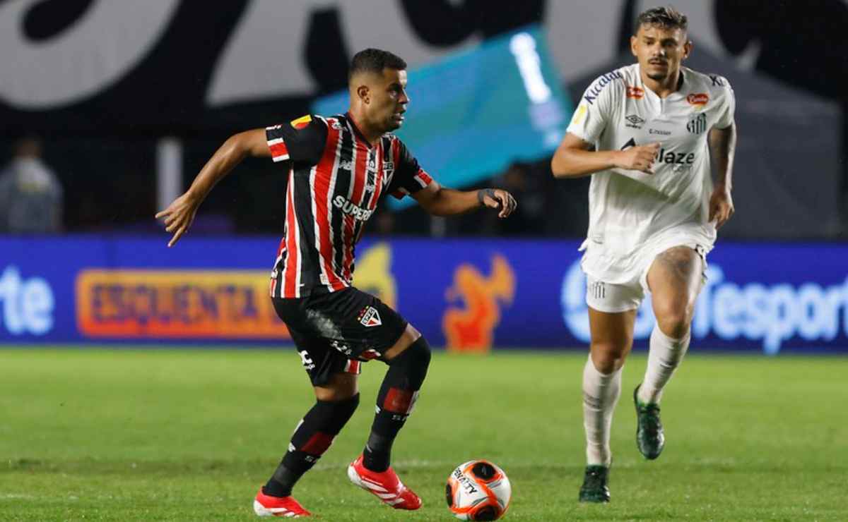 Partida acontece neste domingo (21)