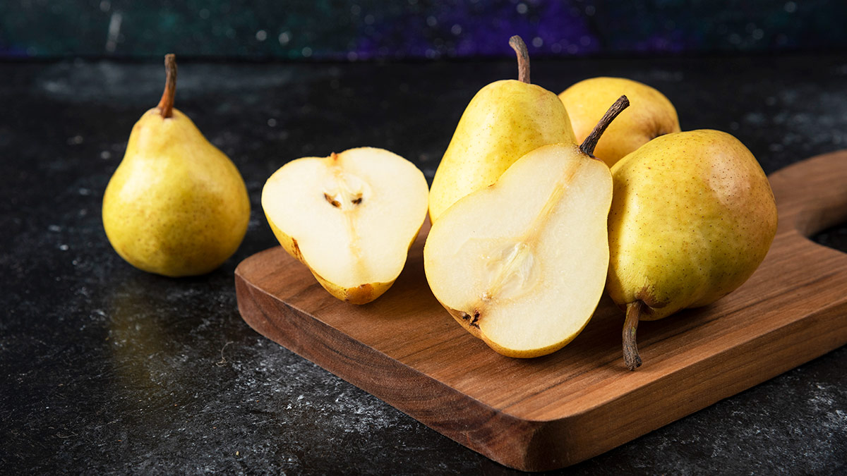 Para que a pereira dê uma colheita abundante de frutos de alta qualidade, é muito importante podá-la corretamente