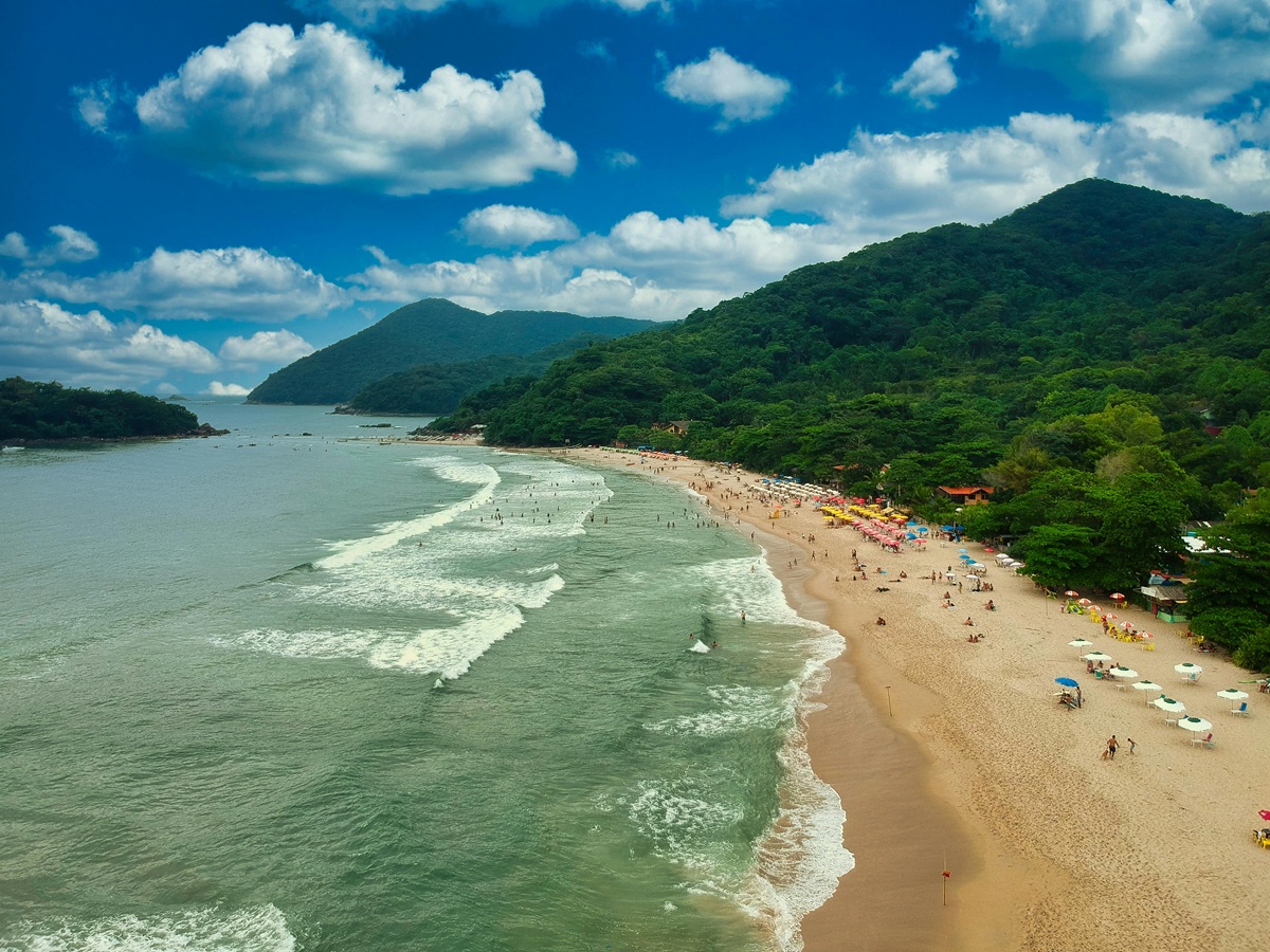 Ilhabela e a vizinha, São Sebastião, devem cobrar taxas de turistas visitantes