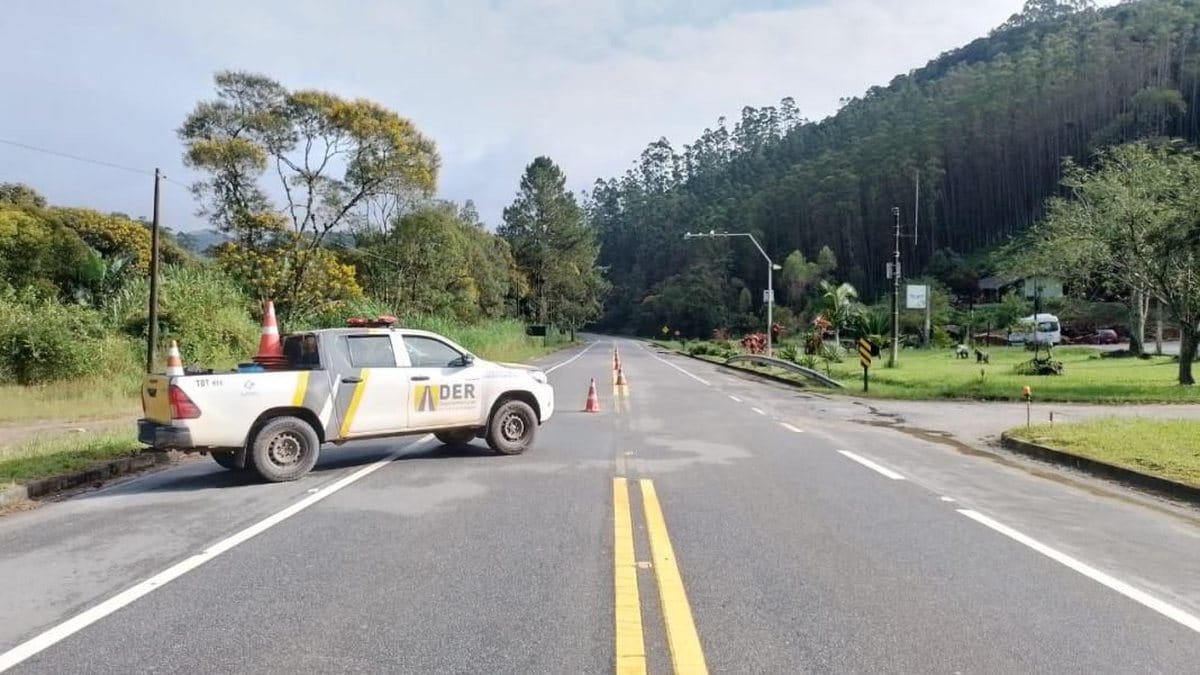 A recomendação é que motoristas planejem seus trajetos com antecedência, evitando os horários de bloqueio para não enfrentar transtornos na serra de Ubatuba
