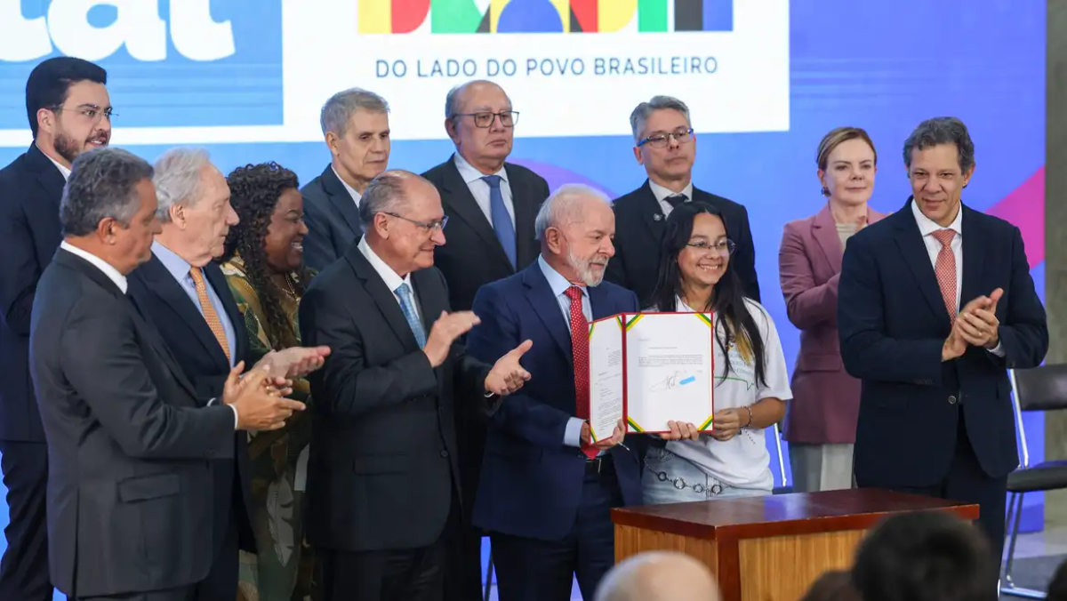 A lei chega em um momento de crescente preocupação com crimes virtuais