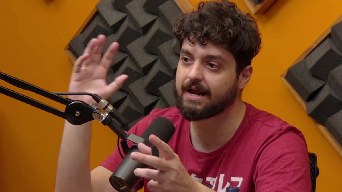 Influenciador Bruno Aiub, conhecido como Monark, voltou a morar no Brasil