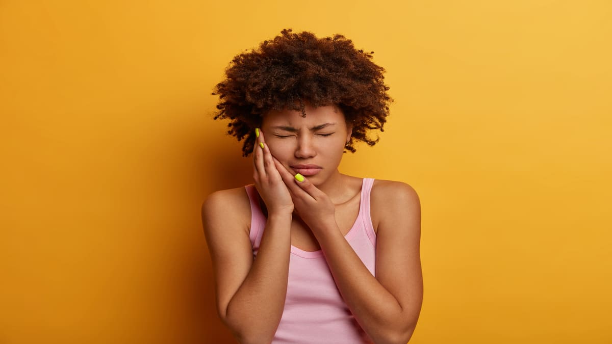 A dor de dente pode ser sintoma de um problema muito mais grave