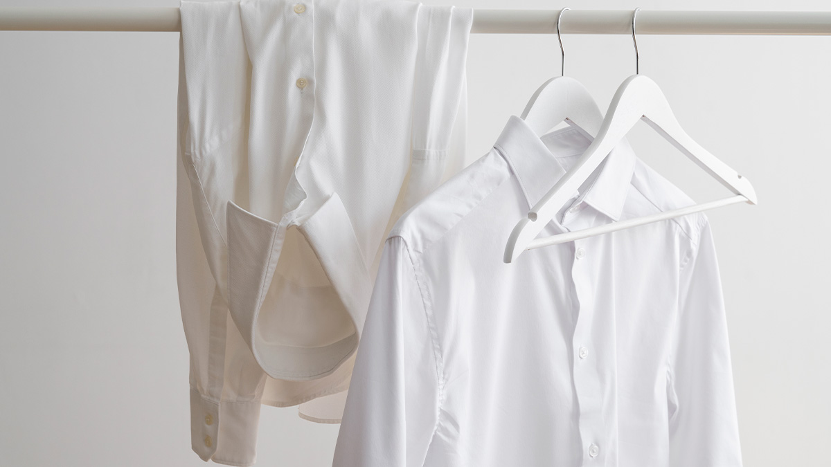 Quem diria que uma simples taça de vinagre de cozinha pode transformar completamente o resultado da sua lavagem?