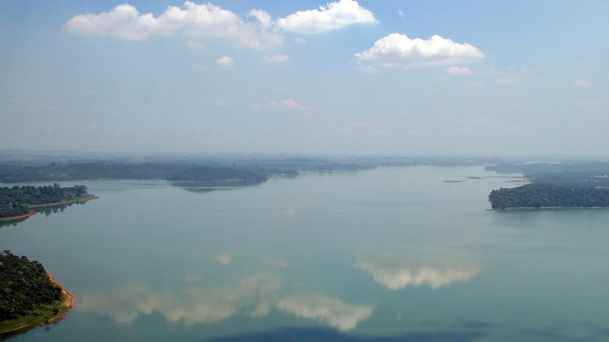 A represa Billings é o maior reservatório de água da região metropolitana de SP