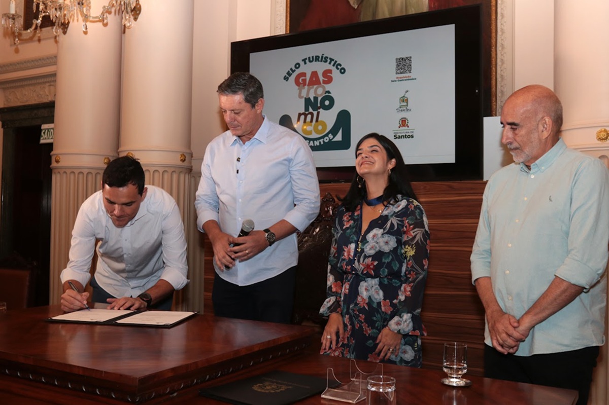 Decreto assinado pelo prefeito Rogério Santos estabelece que a adesão ao selo é opcional