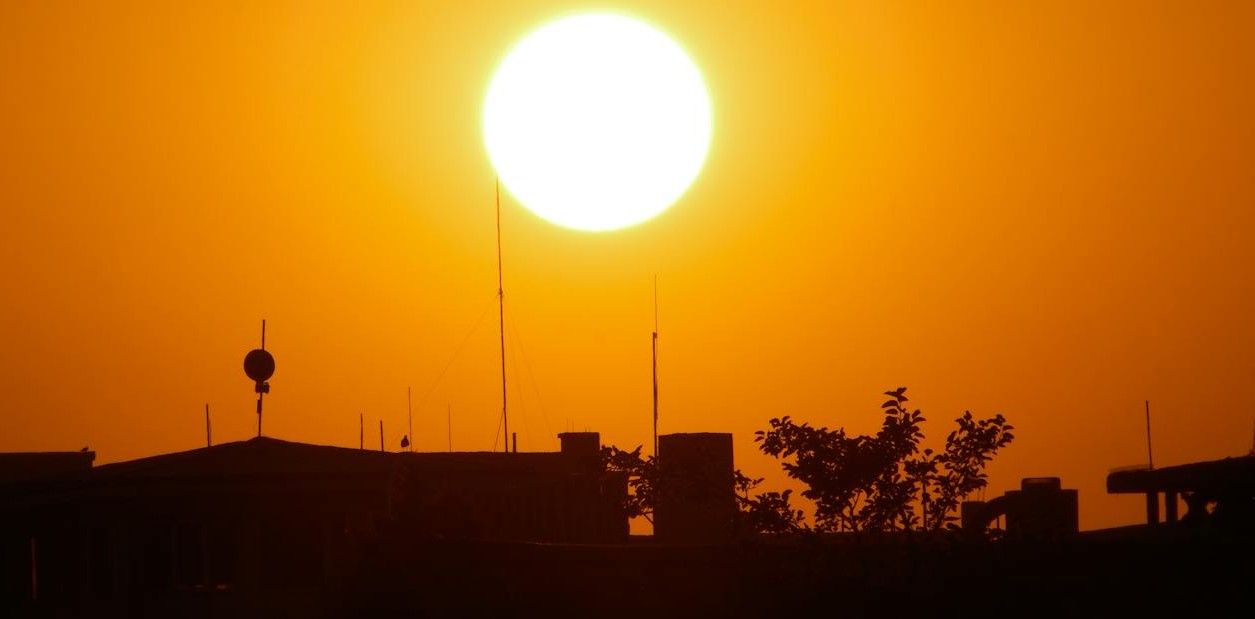 O sol a pino acontece duas vezes ao ano em regiões do país