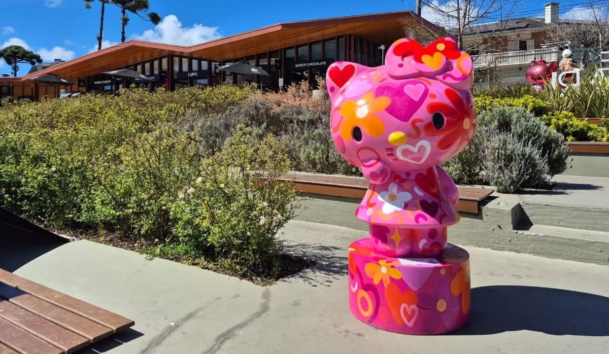 A proposta é convidar o público a caminhar pelo parque e descobrir as diferentes interpretações artísticas da personagem que conquistou gerações