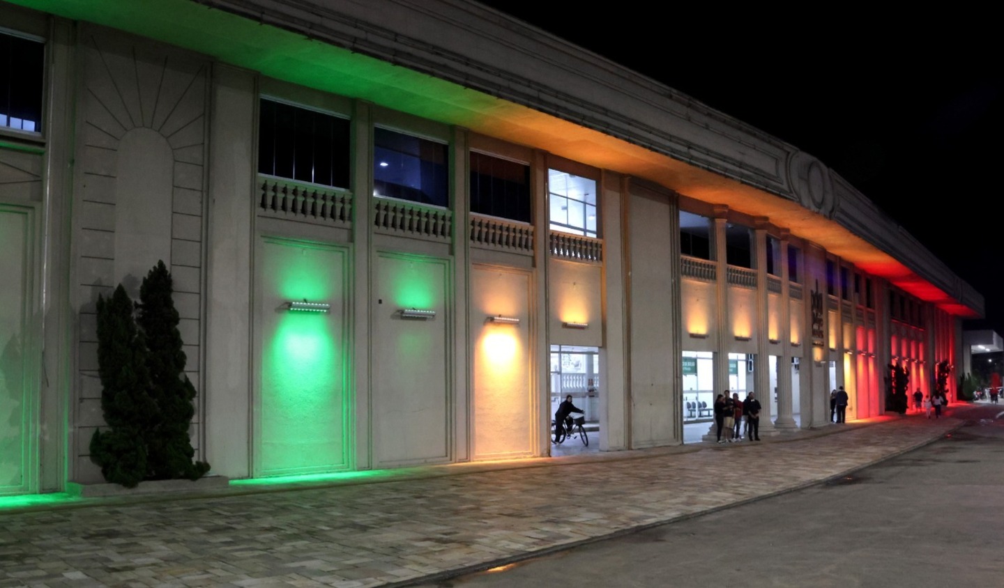 O LAC já nasce com um estúdio de podcast e outro de foto e vídeo equipados, prontos para uso gratuito por toda a comunidade cultural