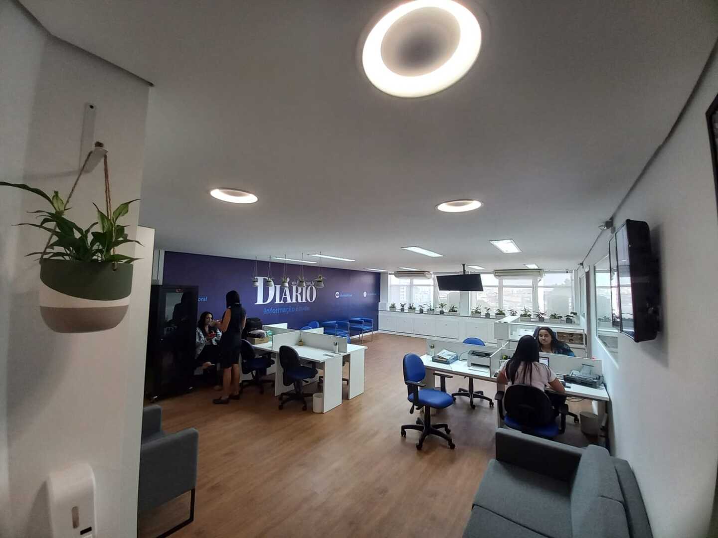 Redação do Diário do Litoral, em Santos, na Baixada Santista; jornal é apoiador das ações de prevenção contra o câncer de mama