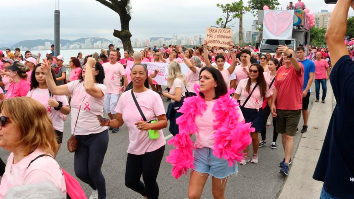 A cidade de Santos se prepara para receber, neste domingo (26), a 14ª edição da Caminhada Oficial da Campanha Outubro Rosa