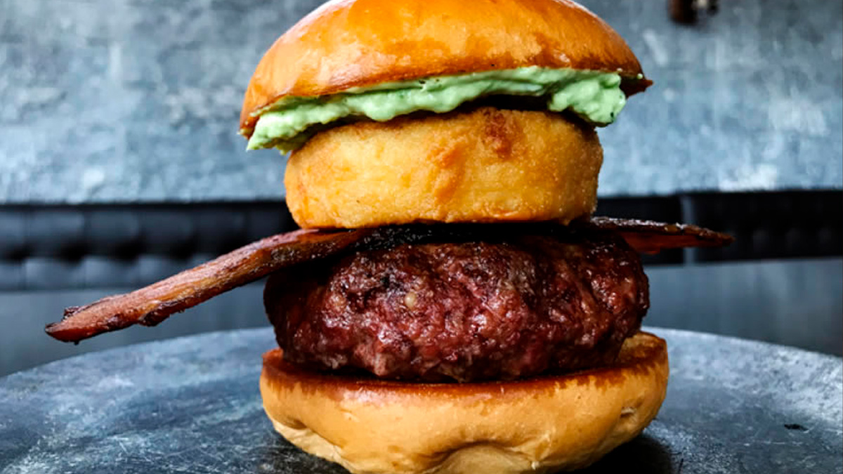 O Seven Kings se diferencia por manter uma quantidade expressiva de avaliações com nota média acima da concorrência