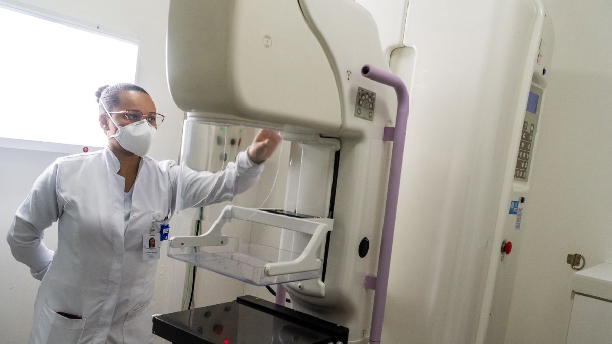 Cidade do litoral de São Paulo quer zerar fila de espera para mamografia