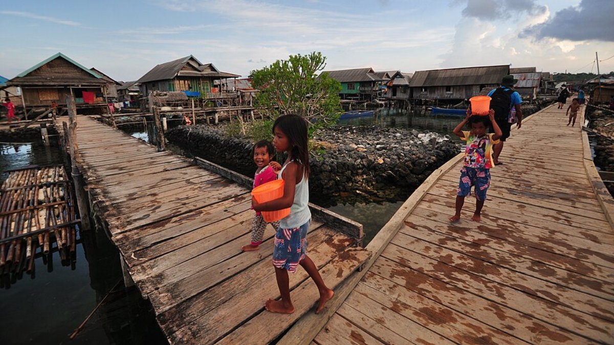 Uma descoberta científica explica como um grupo do Sudeste Asiático desenvolveu o corpo perfeito para viver sob as ondas