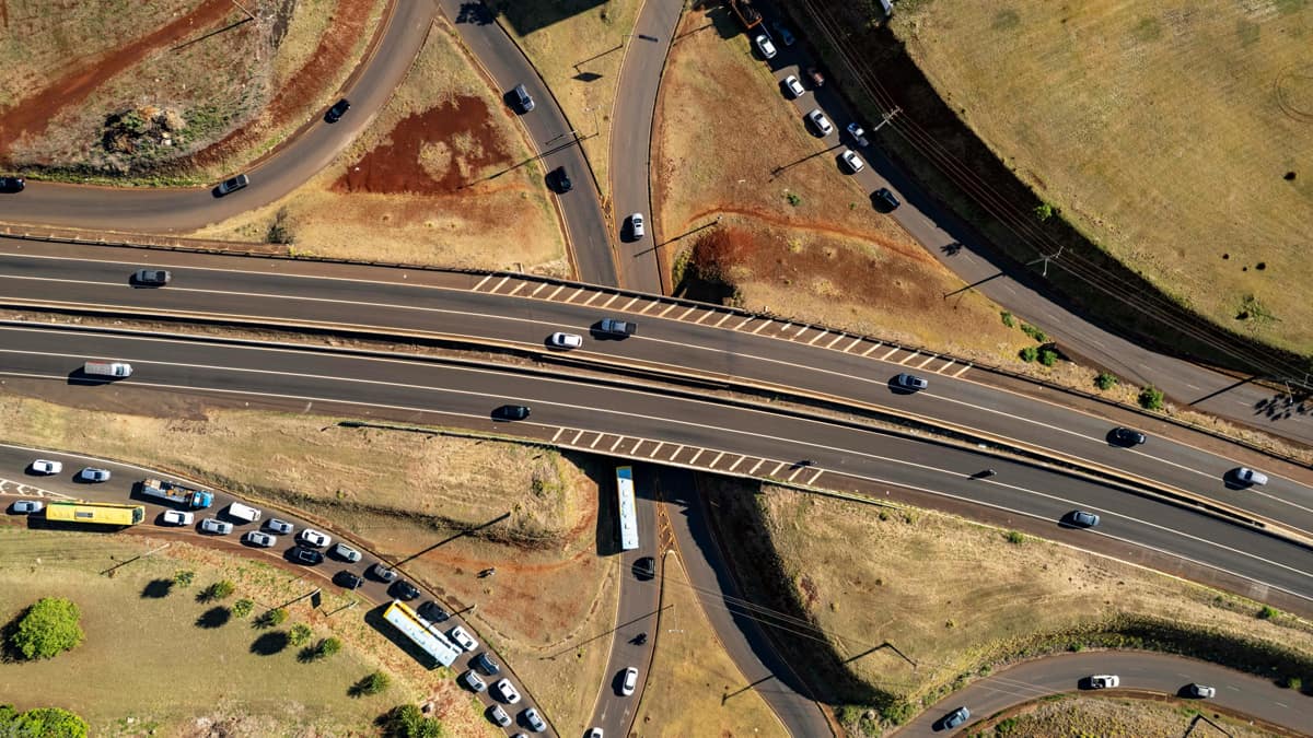 Realizado pela Trans Acreana, ele oferece uma oportunidade dos passageiros irem ao exterior de duas maneiras