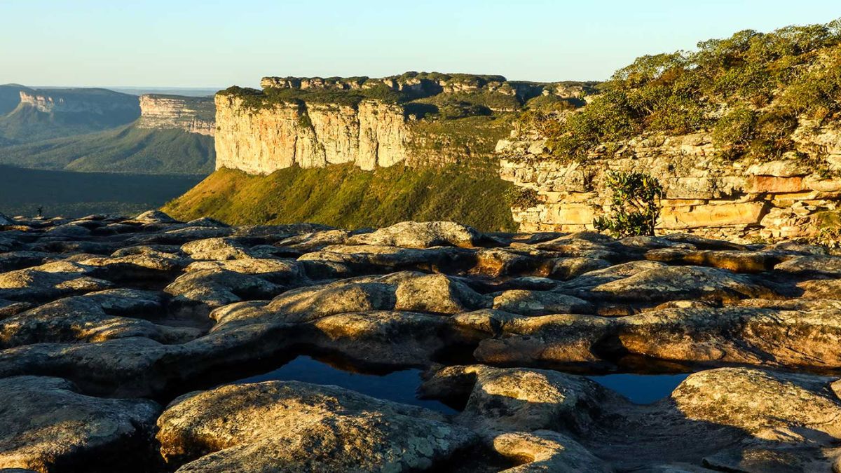 Lençóis e outras cidades da região oferecem trilhas, gastronomia típica e experiências inesquecíveis.