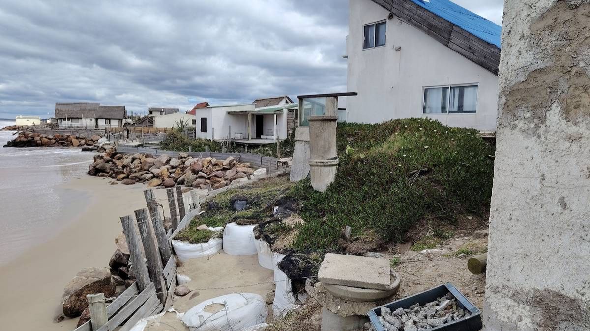 A areia desaparece a uma velocidade média de mais de um metro por ano