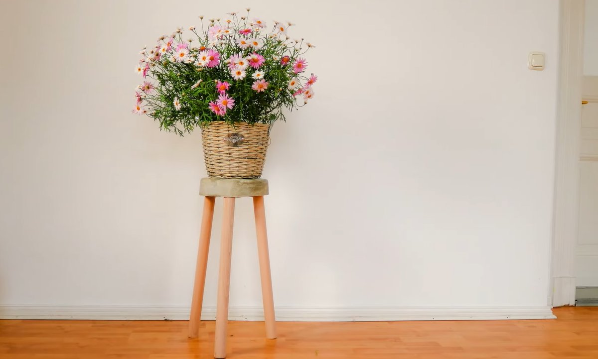 A primavera é o momento certo para deixar o jardim mais bonito com um toque artesanal