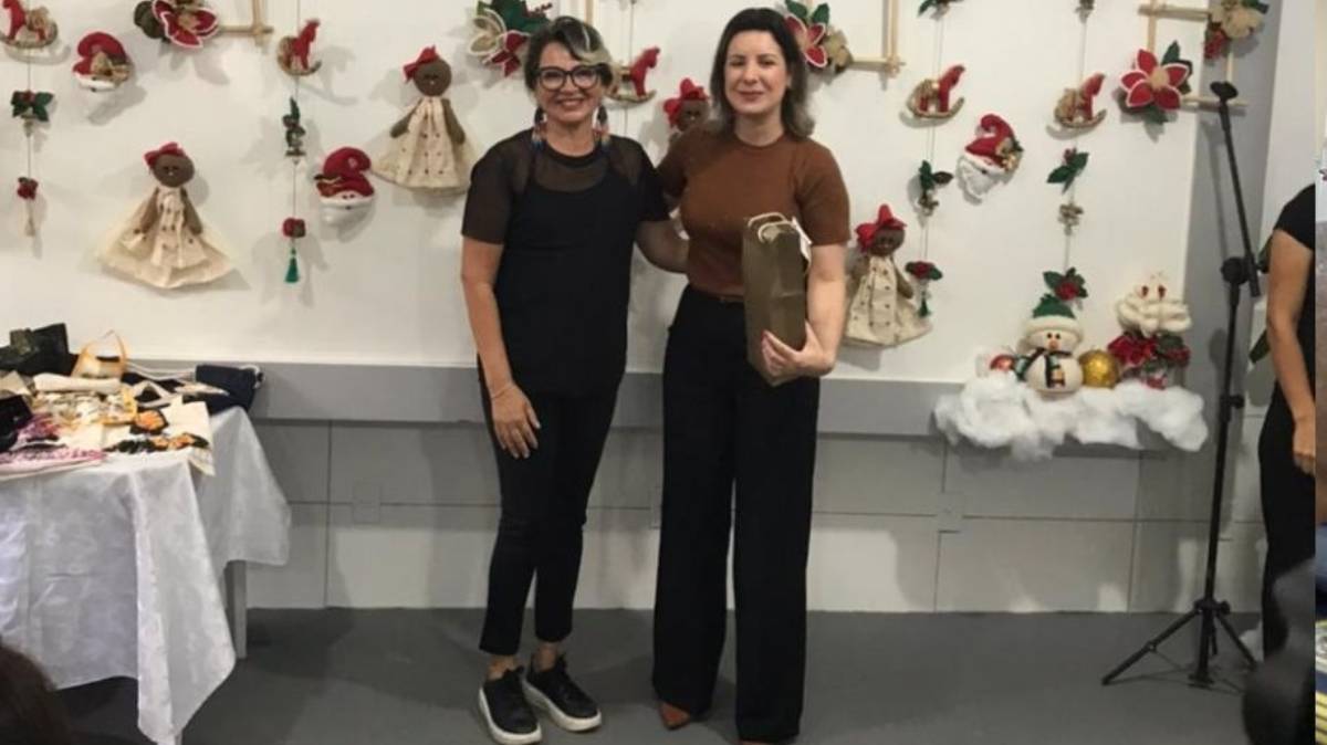 A trajetória de Valeska Silva de Oliveira, de 52 anos, é um exemplo de como amor-próprio e coragem são pilares fundamentais durante o tratamento