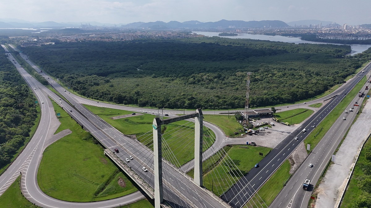 Conhecida como um dos lugares mais poluídos do planeta, Cubatão se tornou referência internacional em recuperação ambiental