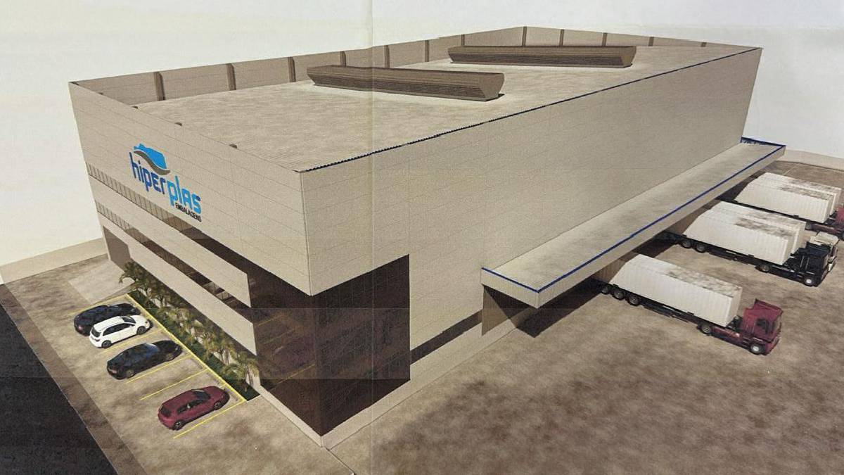 Fundada em 1995, a empresa mantém sede própria desde 1998 às margens da Rodovia Castello Branco