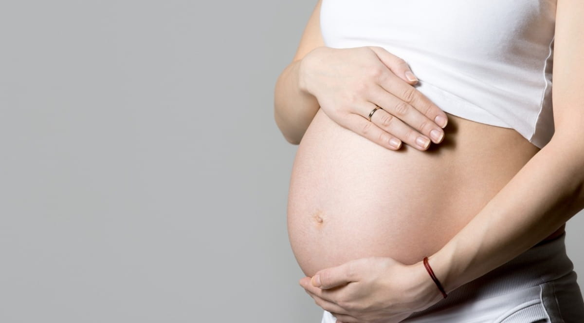 Apesar do otimismo, a comunidade científica alerta que ainda há muitos anos de pesquisa pela frente antes que a técnica se torne uma realidade clínica