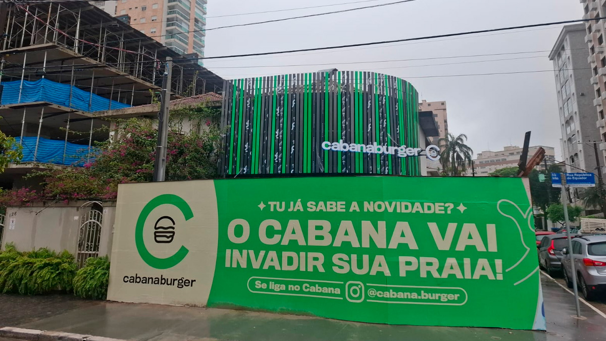 O Cabana Burger, rede paulistana especializada em smash burgers, vai abrir sua primeira unidade no litoral de São Paulo.