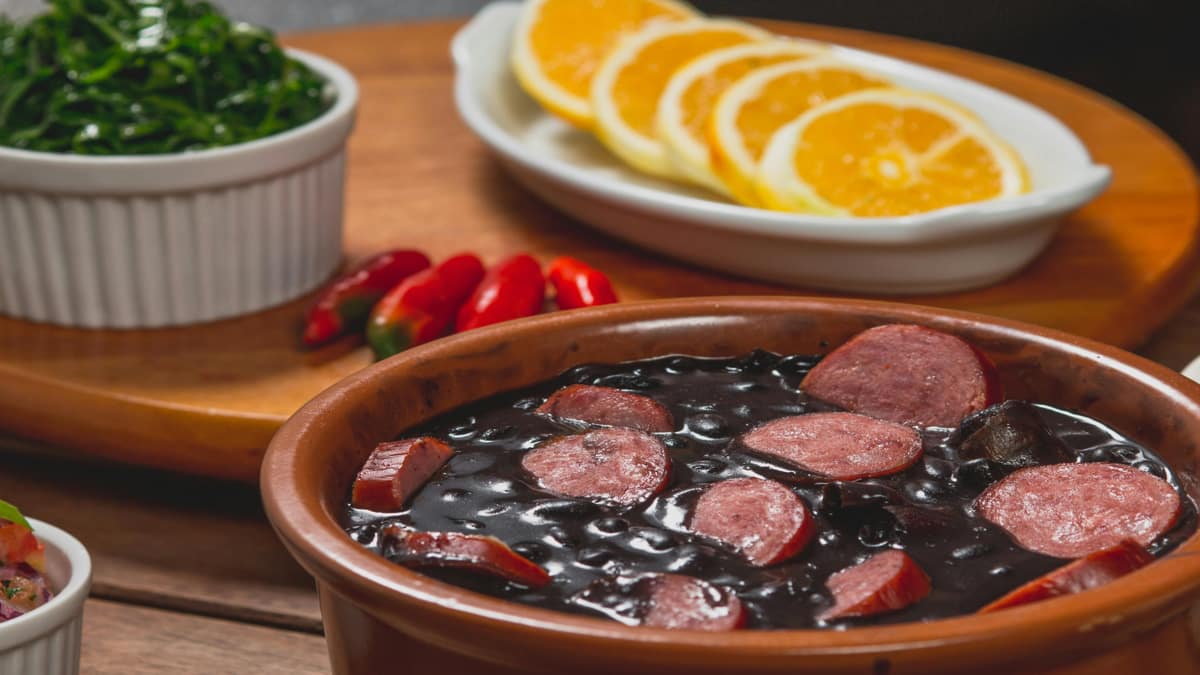 A feijoada servida na escola é considerada a melhor no estado de São Paulo