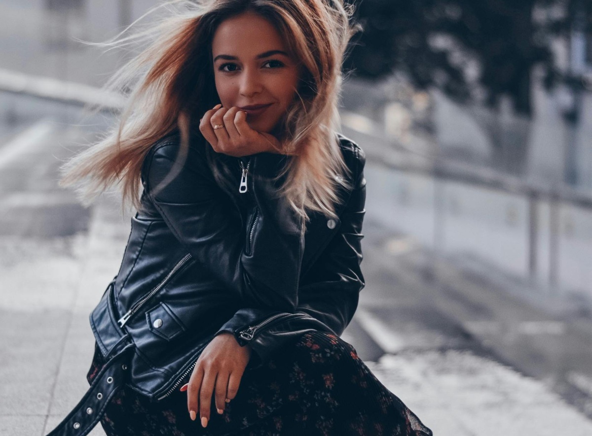 Jaqueta de couro pode ficar no guarda-roupa: novas tendências da temporada vão fazer parte do seu look