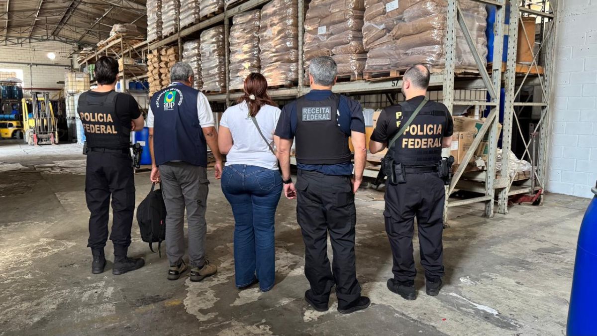 Além das empresas, foram alvos também importadores e distribuidores de metanol