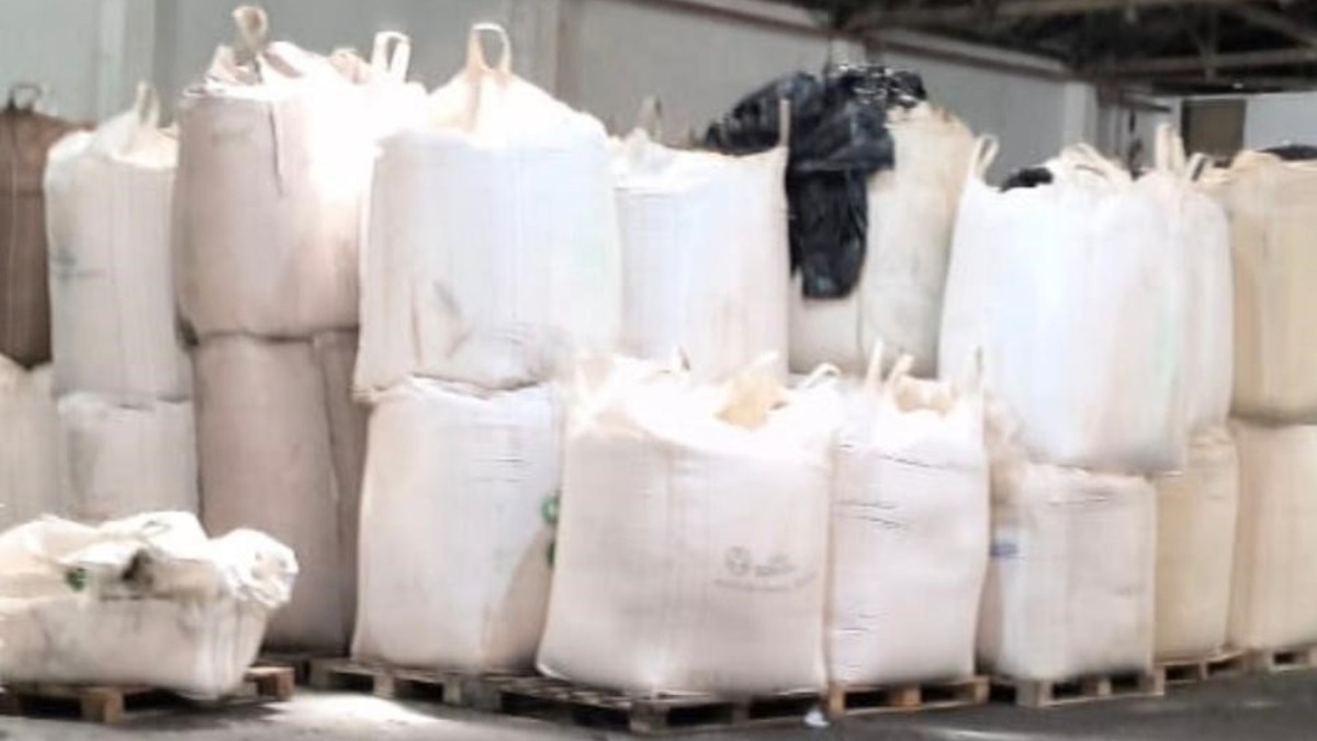 O grupo escondia o material em um galpão utilizado para armazenar os produtos furtados