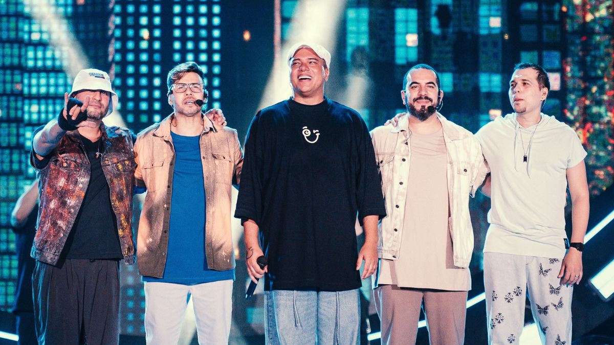 O grupo terá uma faixa inédita composta para o longa-metragem