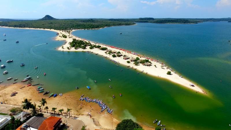 Com suas praias de rio, trilhas e tradições, Alter do Chão é um convite à contemplação e ao respeito pela natureza, um pedacinho da Amazônia que prova que o verdadeiro paraíso pode estar bem no coração do Brasil