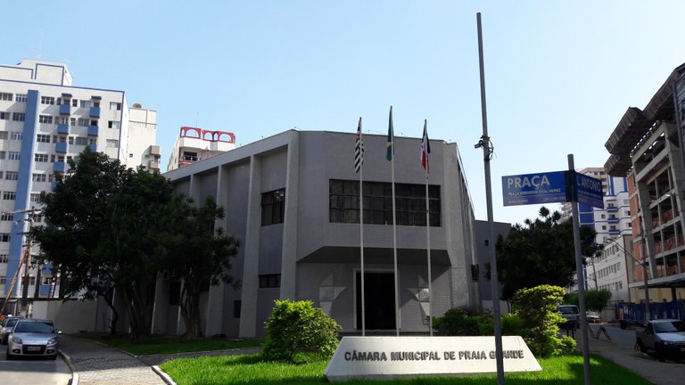 A prefeitura de Praia Grande vota nesta terça-feira um projeto de autoria do Executivo Municipal que acrescenta e altera artigos da lei a respeito da concessão e  funcionamento dos quiosques