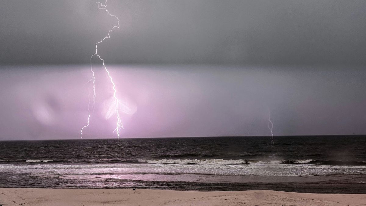 Inmet alerta para frente fria com chuvas de até 200 mm nos próximos dias