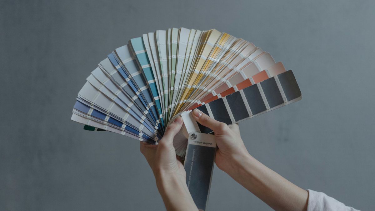 Neutros quentes ganham protagonismo e definem o clima de aconchego que marca as tendências de 2026