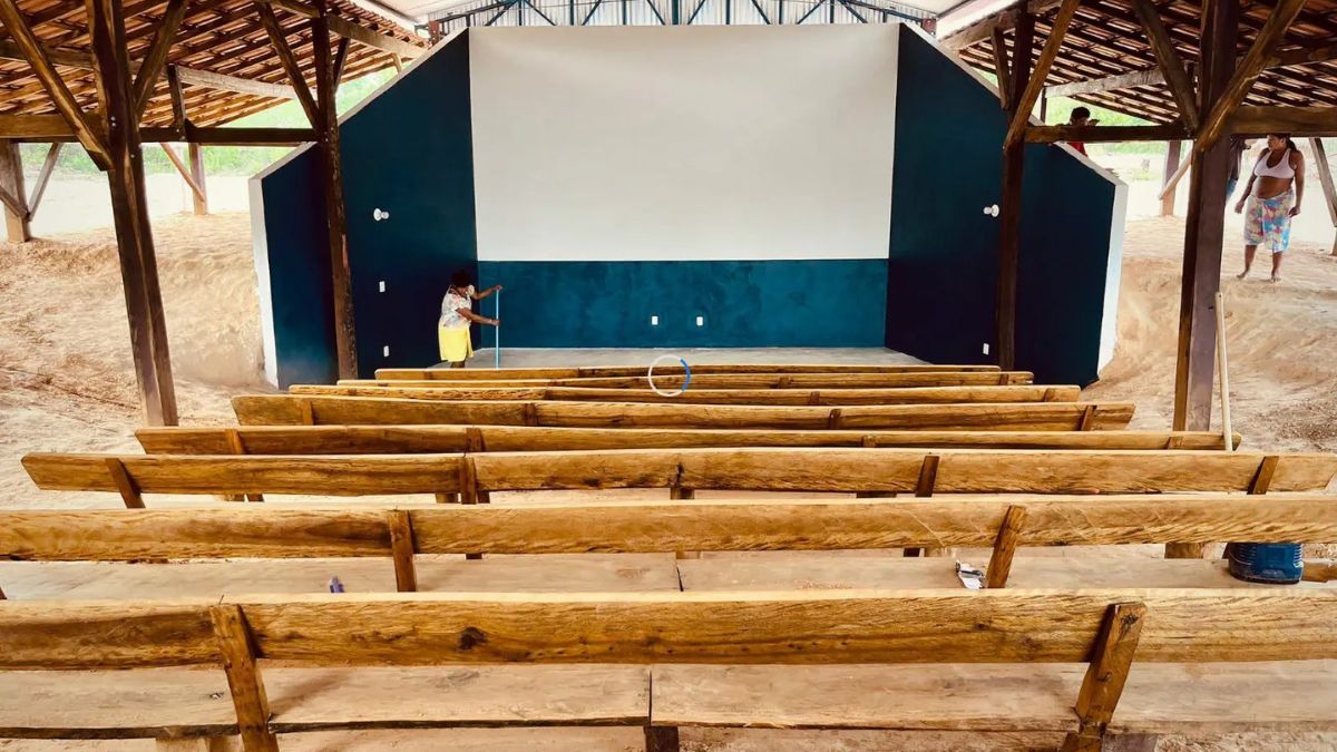 O novo espaço é um projeto vitorioso, construído integralmente pela própria comunidade Krahô