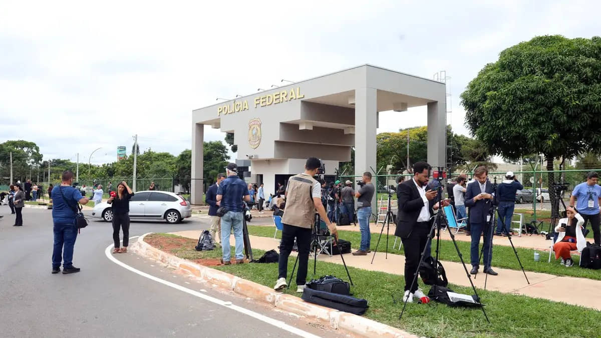 Sede da Superintendência PF em Brasília, onde Bolsonaro está preso