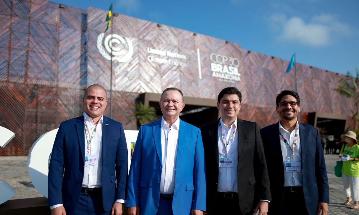 Segundo Brandão, gigantes do petróleo, gás e carvão deveriam destinar parte do faturamento para ações que preservem o meio ambiente