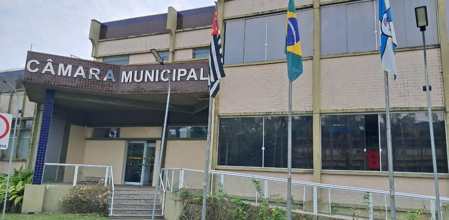 A câmara de vereadores de Peruíbe discute projetos em prol da cidade