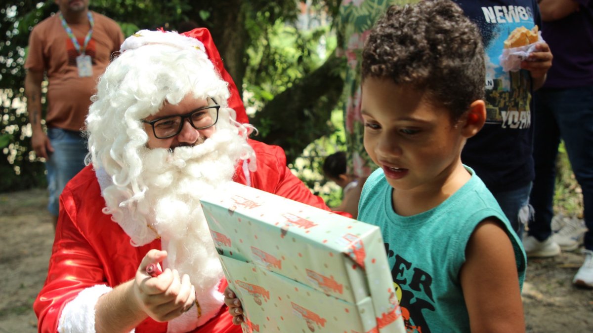 São Vicente deu a largada oficial para a temporada natalina com uma série de eventos