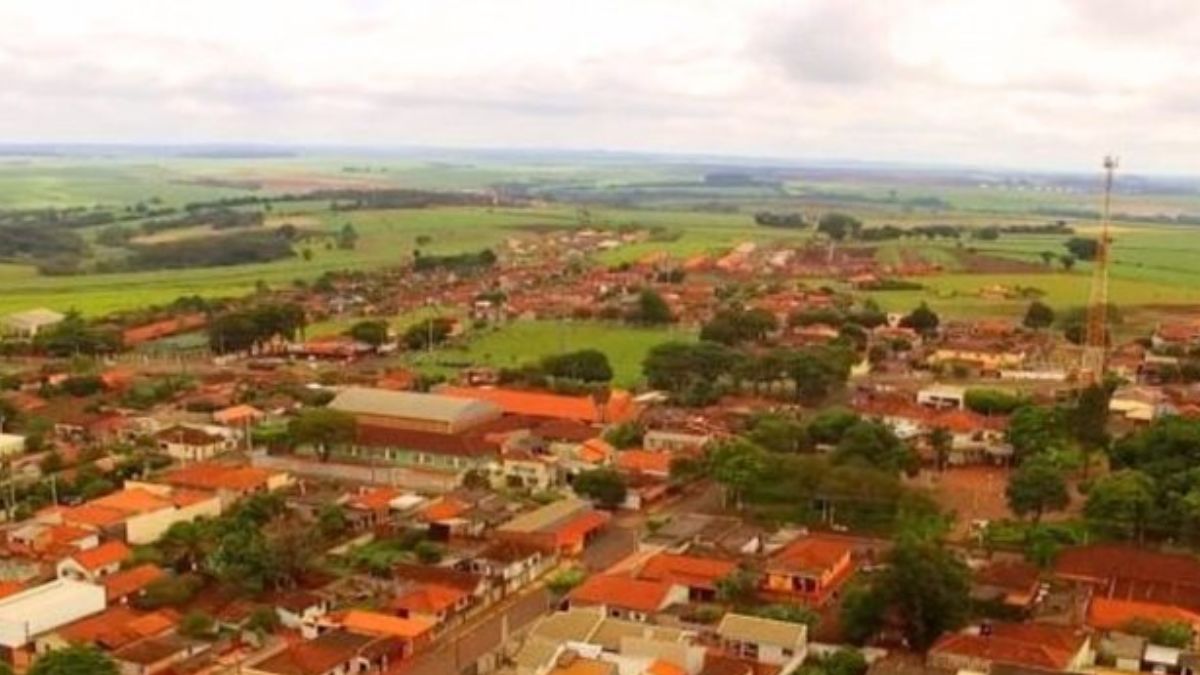 A Prefeitura de Canitar, localizada no interior de São Paulo, divulgou um edital