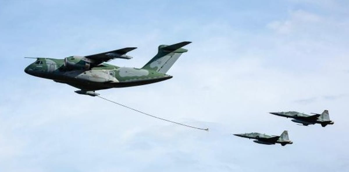 Entre os recursos empregados estão aeronaves de caça F-5M, equipadas com mísseis Python 4, e A-29 Super Tucano; o KC-390 Millennium, utilizado para reabastecimento em voo