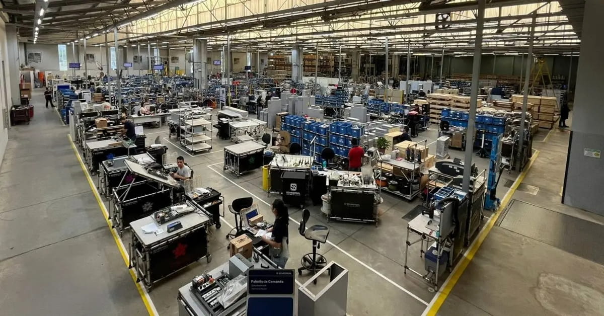 Com um portfólio de mais de 18 mil produtos, a Schmersal é referência global em soluções voltadas à segurança de máquinas, automação industrial e tecnologia para elevadores