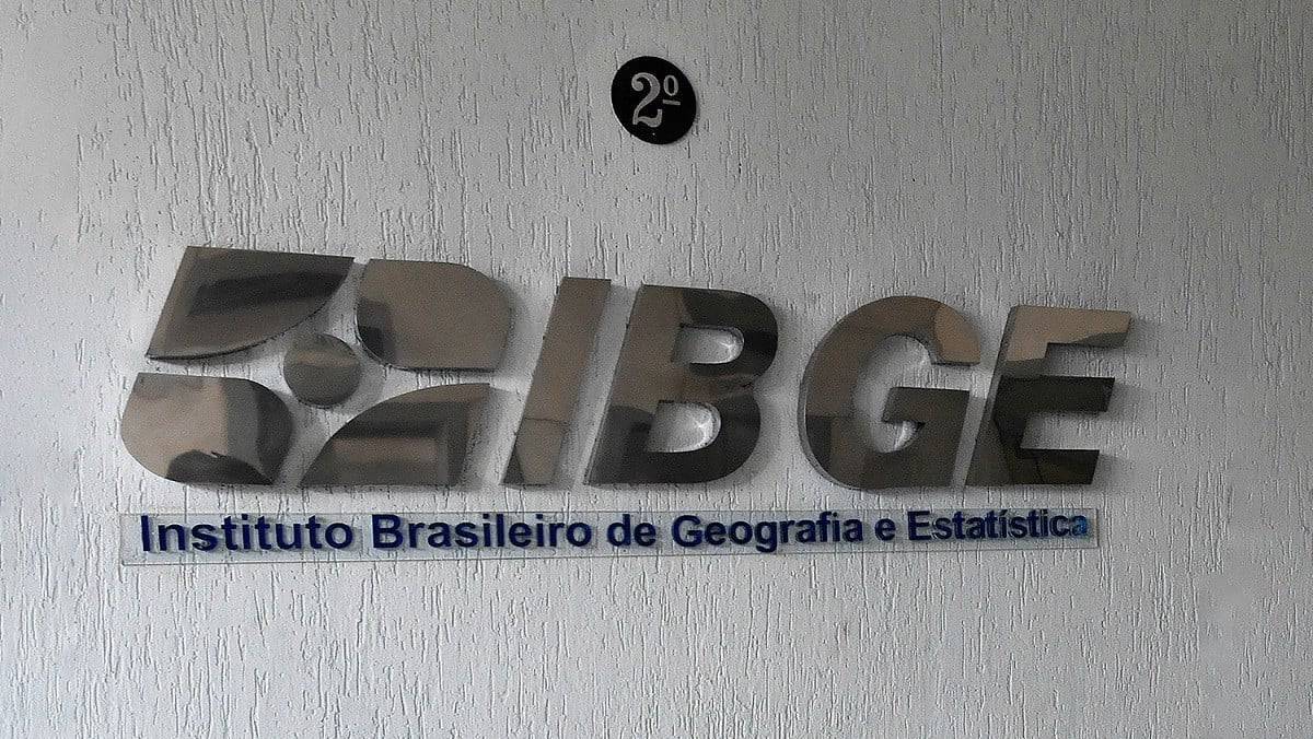 As oportunidades são destinadas a candidatos com ensino médio completo e estão distribuídas entre dois cargos