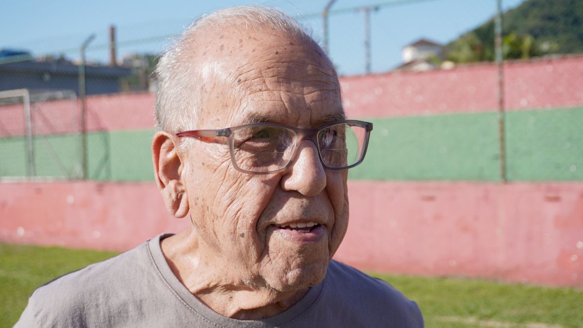 Radialista Walter Dias segue na ativa há 72 anos