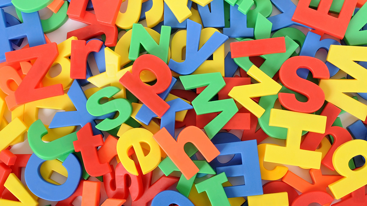 A língua pocrtuguesa é rica, complexa e cheia de exceções e isso, claro, abre espaço para dúvidas mesmo entre quem domina bem o idioma.